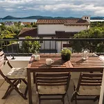 In With Terrace, Air Conditioning, Wifi, Dishwasher, Pool 4932-4 Appartement