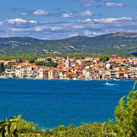 Lejlighed In With Terrace, Air Conditioning, Wifi, Dishwasher, Pool 4932-4 Vodice