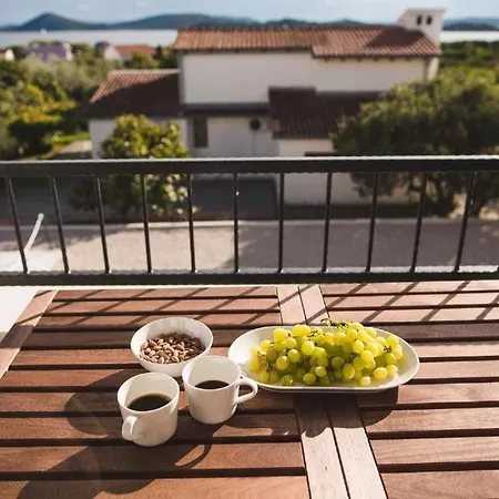 In With Terrace, Air Conditioning, Wifi, Dishwasher, Pool 4932-4 * Vodice