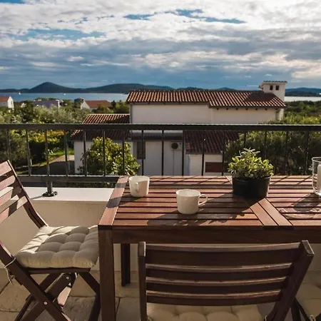 In With Terrace, Air Conditioning, Wifi, Dishwasher, Pool 4932-4 *