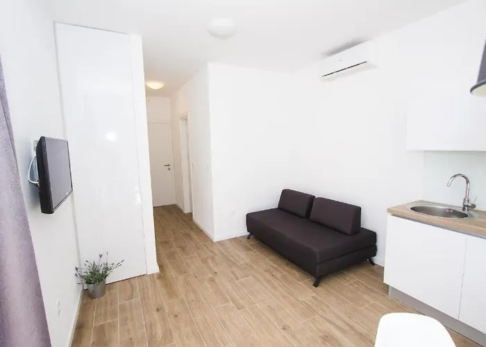 Apartamento In With Terrace, Air Conditioning, Wifi, Dishwasher, Pool 4932-4 Vodice